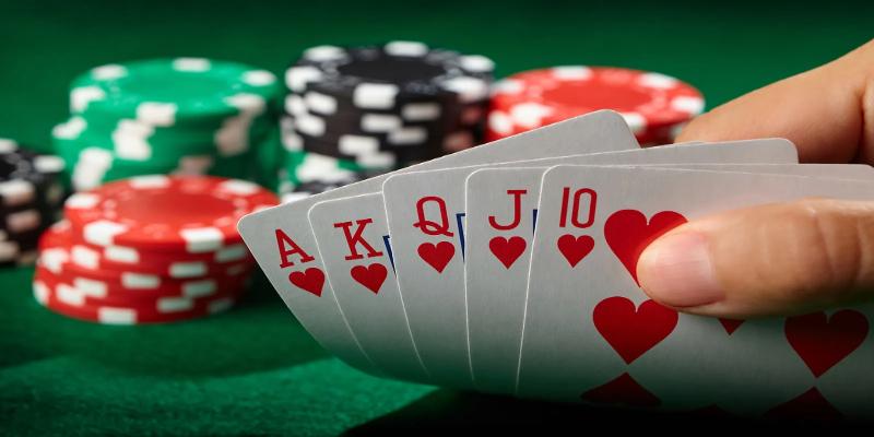 Tìm hiểu luật đánh bài poker casino